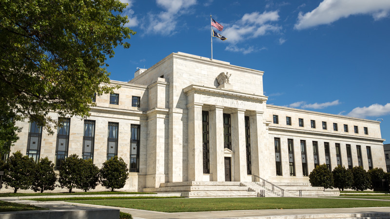 How Federal Reserve Policy Affects Interest Rates and the Housing Market