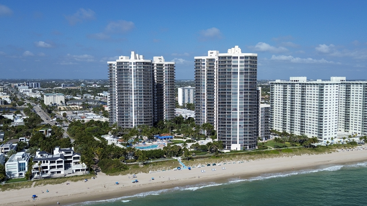 L'Hermitage Condos on Galt Ocean Mile