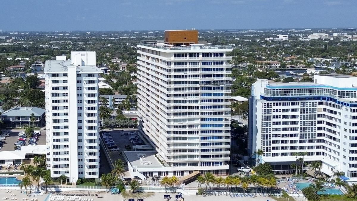 Ocean Club Condo on Galt Ocean Mile